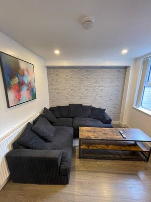 St. Margaret Road Room 5 - Photo 1