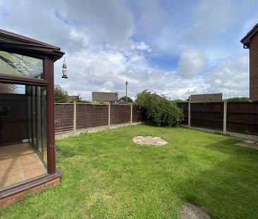 2 bedroom end of terrace house to rent - Photo 5