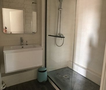 LOCATION - T2 meublé et équipé - Balcon - Parking - 620€ - Photo 6