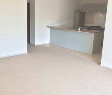 Convenient Location - Photo 4