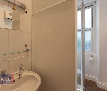 Clifton Park Road, - Photo 5