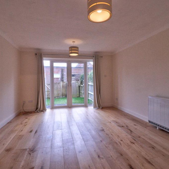 2 bedroom terraced house to rent - Photo 1