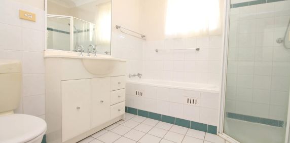 Spacious & Family-Friendly Living in the Heart of Parramatta - Photo 2