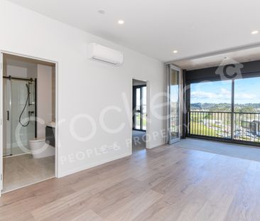 2 Bedrooms + Secure car park at the Heart of Albany - Photo 6