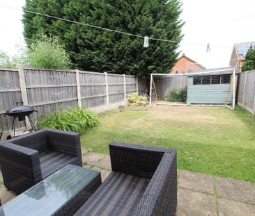 2 bedroom semi-detached house to rent - Photo 4