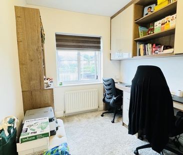 4 bedroom detached house to rent - Photo 4