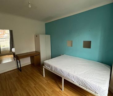 Room in a Shared Flat, Leggat Road, E15 - Photo 1