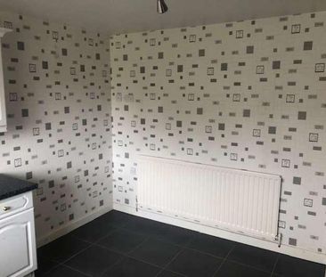 Primrose Hill, Kings Norton, Birmingham, B38 - Photo 3