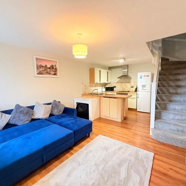 The Orchard, Lightwater, Surrey, GU18 - Photo 1