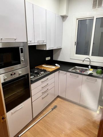 Carrer de Calàbria, Barcelona, Catalonia 08015 - Photo 3