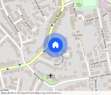 York Crescent, Aldershot - Photo 1