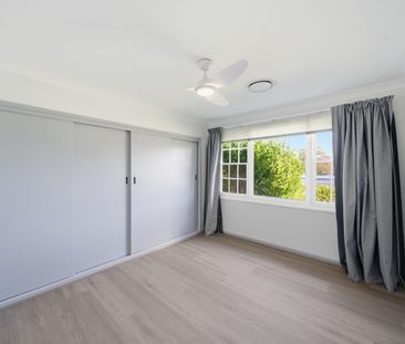 Freshly Updated Living where space & Simplicity Come Together - Photo 4