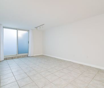 1400 sq ft, 2 bed, 2 bath, in the Heart of the Junction - Photo 3