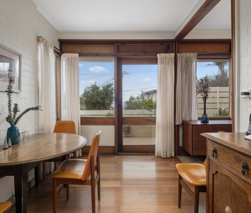 16 Ashley St, Tamarama, NSW 2026 - Photo 3