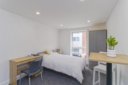 Studio to rent - Photo 3