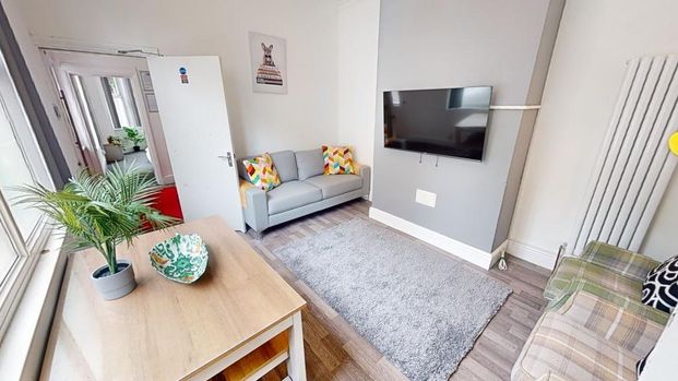 5 bedroom terraced house to rent - Photo 1