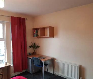 5 Bedroom Non Ensuite - Photo 2