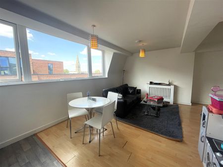 44-46 Friar Lane - Photo 3