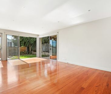 Large family home in a superb location - Photo 1