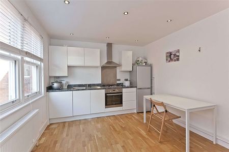 A modern one bedroom apartment in the heart of Guildford town centre. - Photo 5