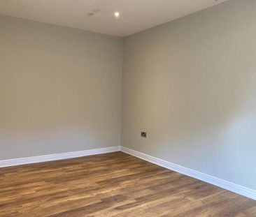 1 bedroom private hall to rent - Photo 2