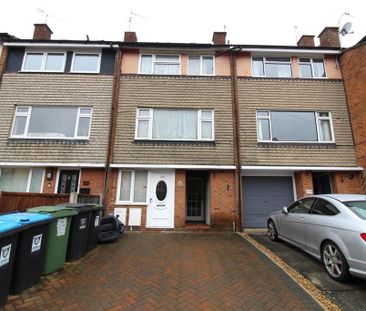 3 bedroom maisonette to rent - Photo 4