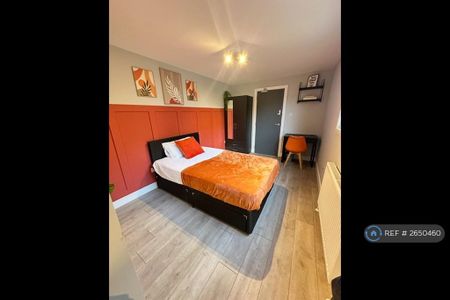 1 bedroom in a house share to rent - Photo 5