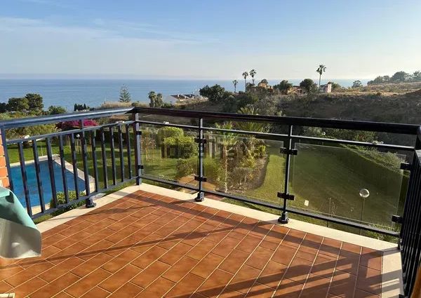 Alquiler de piso en Calle Paraiso del Sol