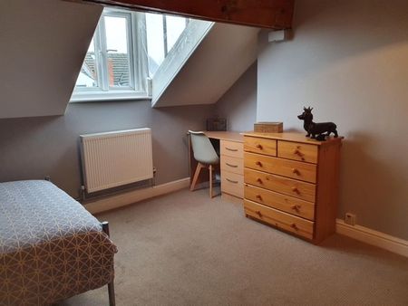 Lovely Double Room in Professional House Share - City Centre - Photo 4