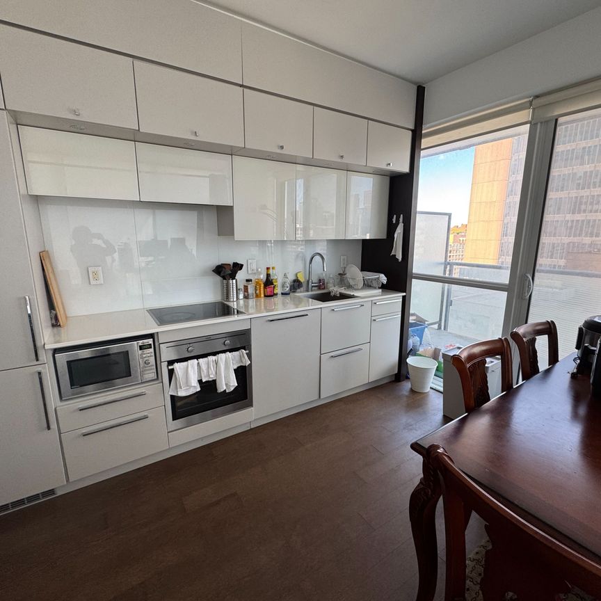 For Lease - 15 Grenville Street Unit# 1709, Toronto, Ontario - Photo 1