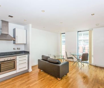 1 bedroom flat to rent - Photo 2