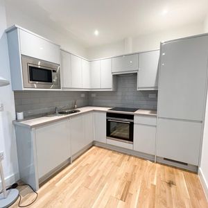 London Road, Croydon - Photo 2