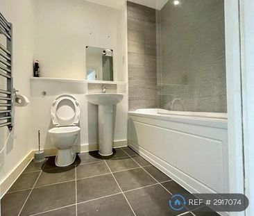 2 bedroom terraced house to rent - Photo 3