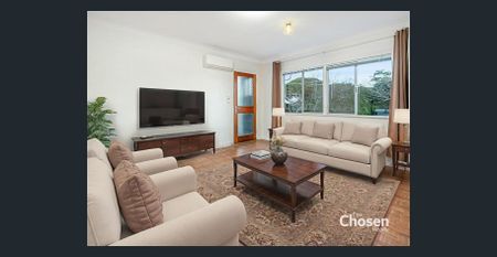 Spacious 3-4 Bedroom Highset Home with Deck & Views - Photo 3