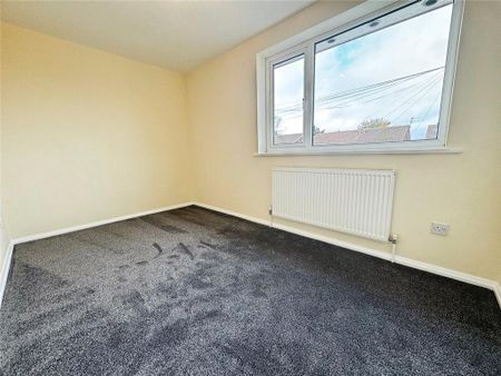 2 bedroom semi-detached house to rent - Photo 2