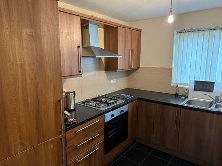 12 Skye Building, Drumadoon Square, Dundonald, Belfast, BT16 2QN - Photo 3