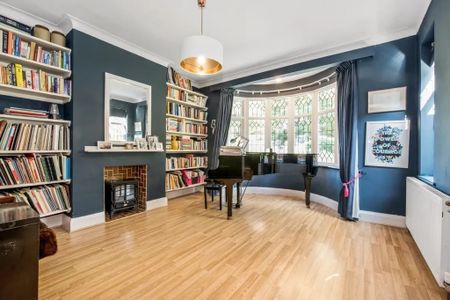 6 Bed Detached House, Highfield Hill, SE19 - Photo 3