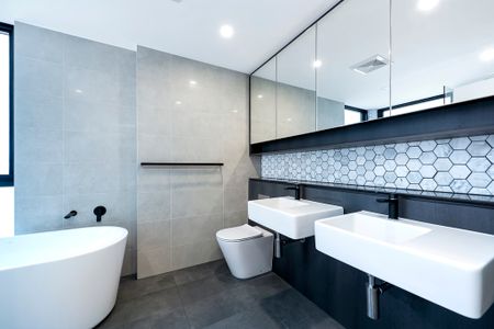 Luxury two bedroom apartment in Marrickville - Photo 5