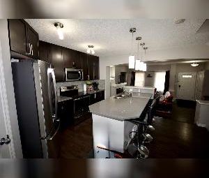 3 Bed 2.5 Bath Dbl Garage Home for Rent Edgemont - Photo 4