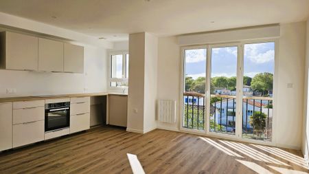 Location Appartement 2 pièces 49m² ROYAN 17200 - Photo 4