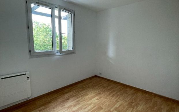 Appartement à louer 2 pièces • Montigny-le-Bretonneux - Photo 1