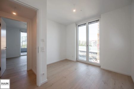 Exklusiv Wohnen im Projekt Grünblick mit U2-Anbindung! 3 Zimmer Erstbezugswohnung inkl. Balkon, Poolnutzung, Fitnessraum, uvm.! - Photo 2