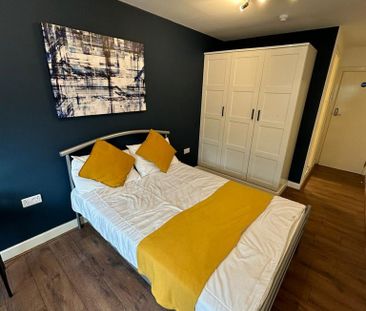 1 bedroom in a house share to rent - Photo 5