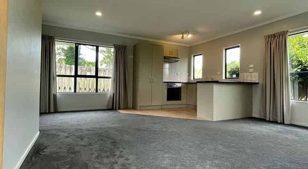 Charming 3 bedrooms Henderson Haven! - Photo 1