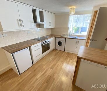 1 bedroom flat to rent - Photo 2