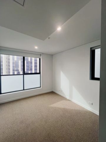 4 Finch Dr, Sydney - Photo 4
