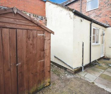 2 bedroom terraced house to rent - Photo 3