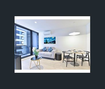 1B1B Apartment @ Empire Building - Photo 2