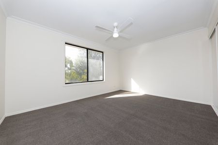 1/69 Holmes Street, Brunswick VIC 3056 - Photo 3