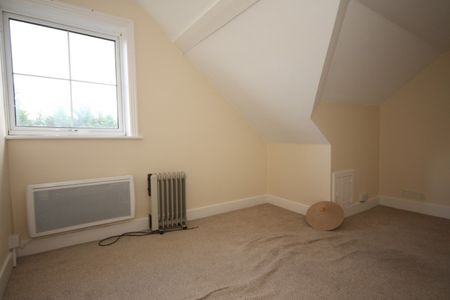 Constitution Hill, Woking - Photo 4